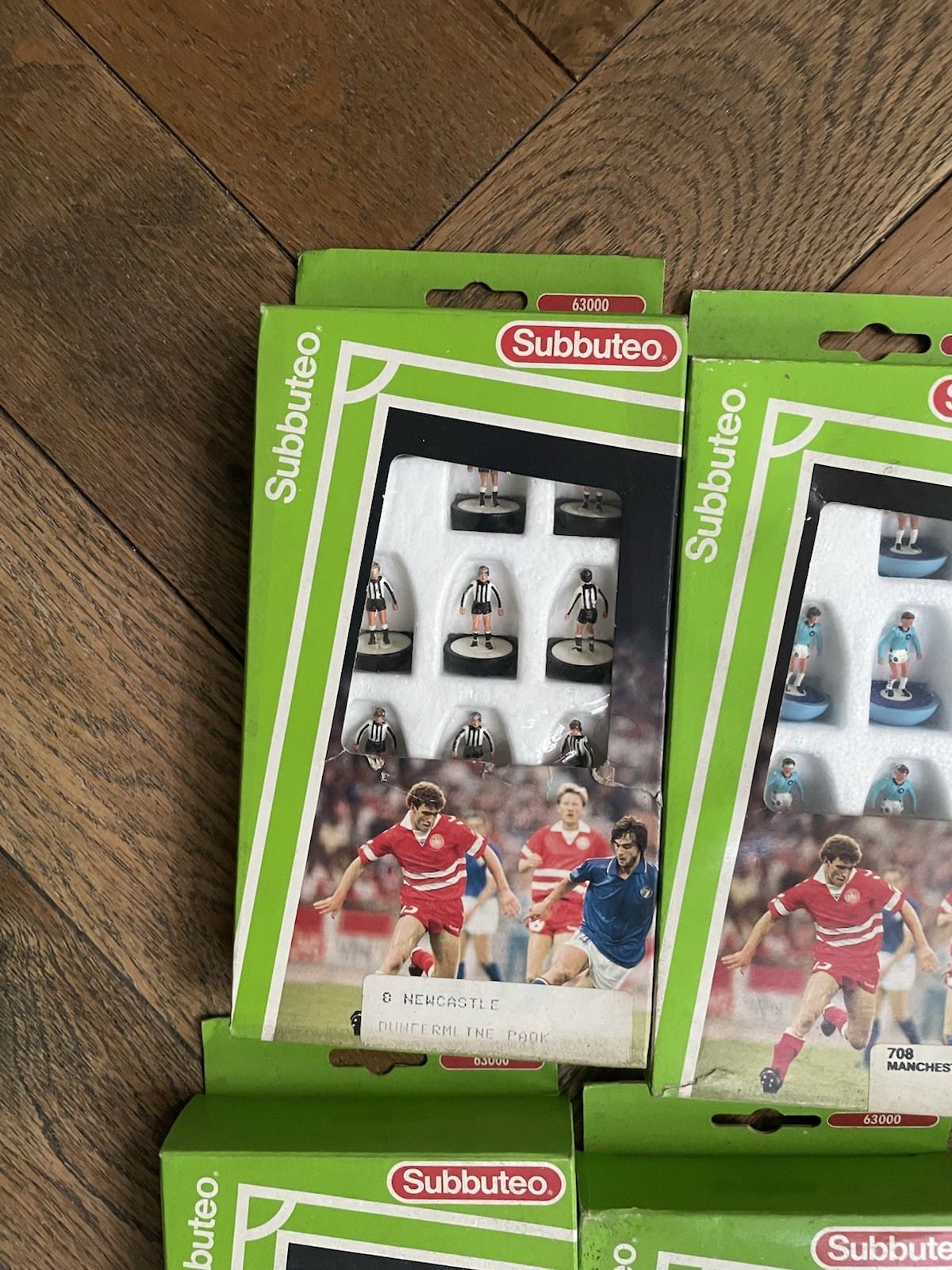 Subbuteo Football Game Bundle. 10 Teams. Balls, Mat, Nets.. Excellent ...