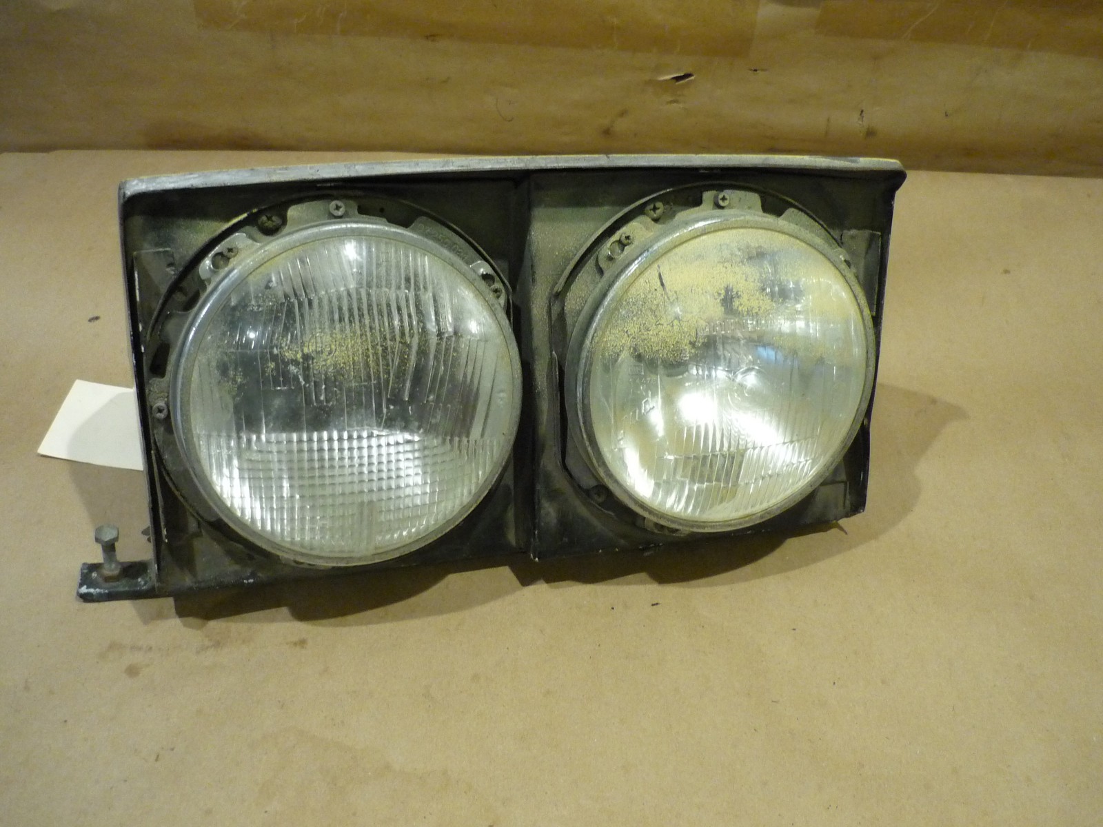 Ferrari 400, 400i - RH Driver Side Headlight Housing/Bucket - P/N 255-18-050-06