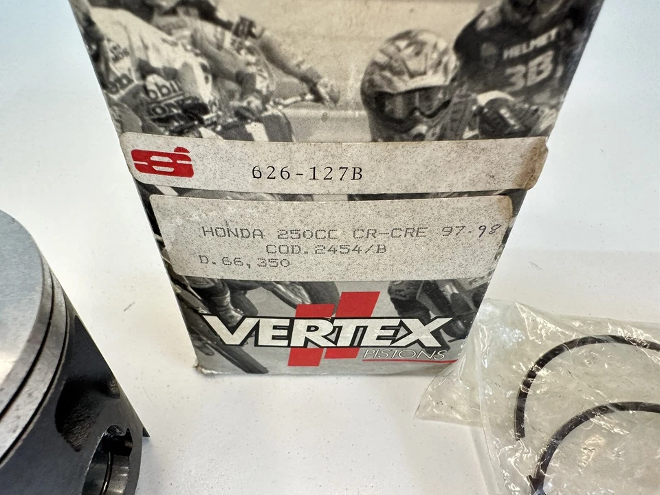 NUEVO 97-01 HONDA CR250R CR 250 VÉRTICE PISTÓN Y ANILLOS KIT 66.350MM DIÁMETRO STD 22581B Foto 3 de 4