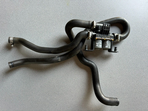 Original BMW X5 E53 Wasserventil Heizungsventil Wasserschläuche 6906652