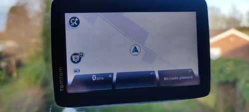TomTom Start 25 GPS SAT NAV Navigation - Lifetime UK Maps - Zdjęcie 2 z 18