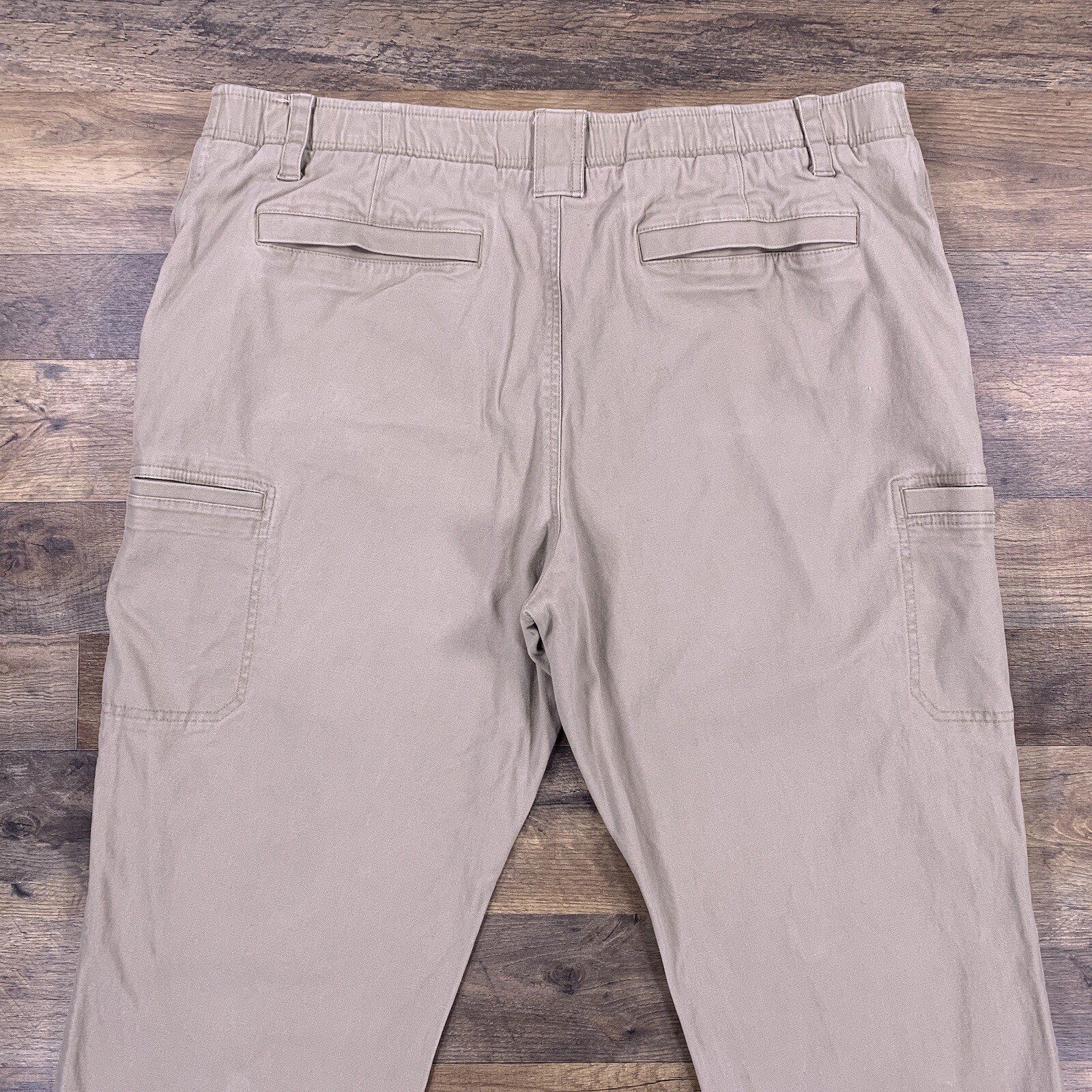 LL Bean Cargo Pants Mens 42x30 Beige Khaki Natural Fit Outdoor Canvas