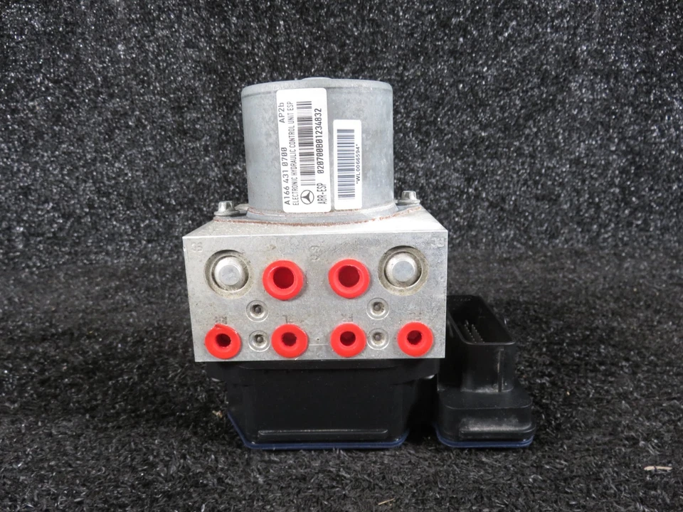 Модуль антиблокировочного насоса тормоза Mercedes GLE43 AMG ABS 7K 2019 A1664310900 W292 - Изображение 2 из 4