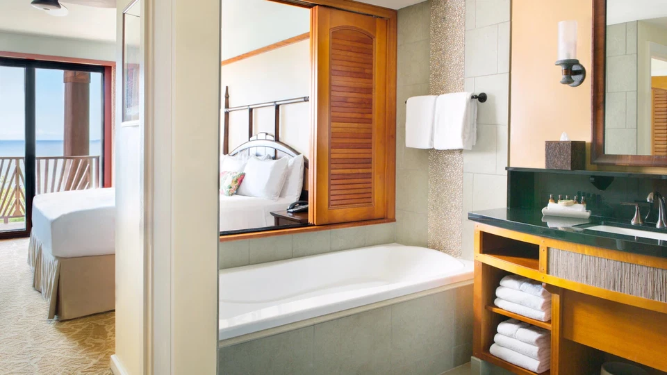 Disney Aulani Vacation Club Hotel Villa Resort ANY 5 Nights ANY YEAR 3 BR Hawaii - Image 3 of 4