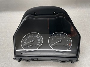 BMW X1 F48 Tacho Tachometer Kombiinstrument instrument cluster 9295446