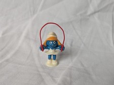 Schlumpfine mit Springseil-Weisser Sockel-Ferrero 1983 &Uuml;-Ei Olympiade  Schl&uuml;mpfe