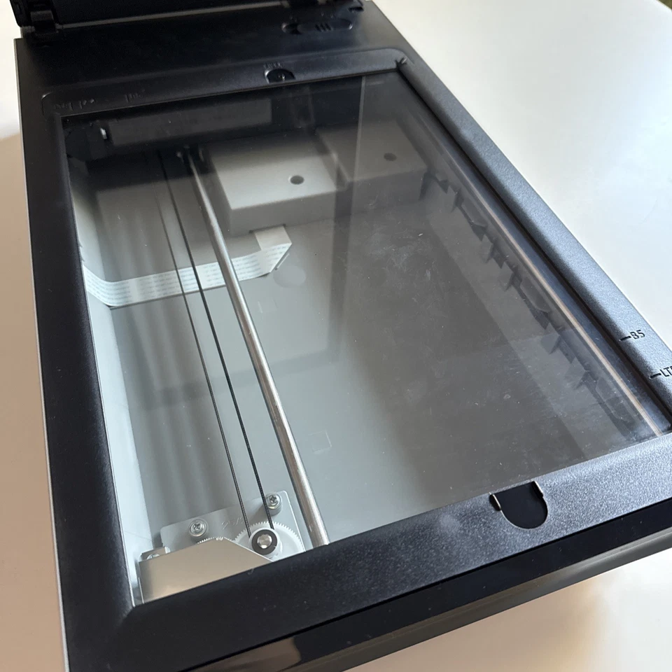 Canon CanoScan 9000F Flatbed Scanner W/ Cable - Used Working - AC100V - Image 3 of 4