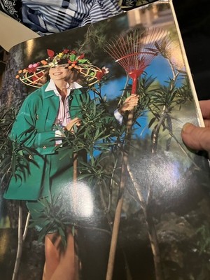 CHANEL 1992 SPRING VINTAGE CATALOGUE BOOK MAGAZINE COLLECTOR