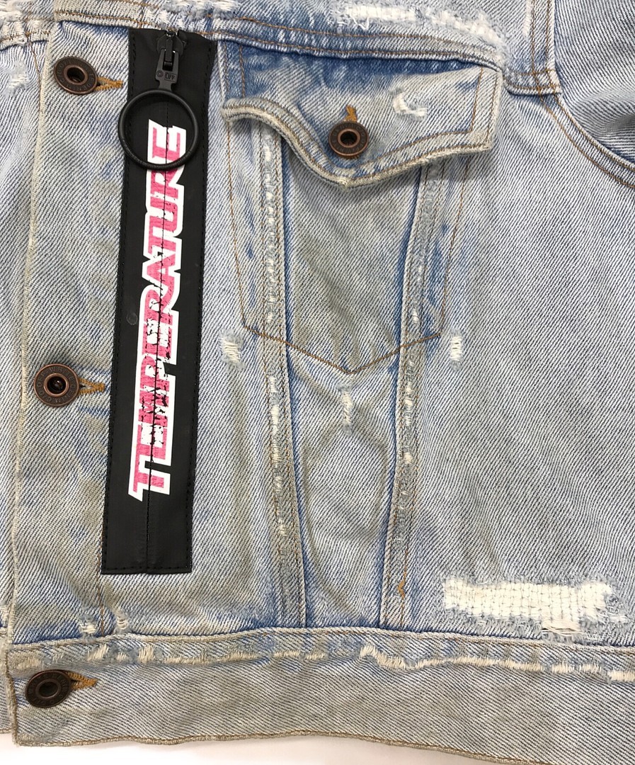 OFFWHITE Bleach Process Cropped Denim Jacket OMYE… - image 7