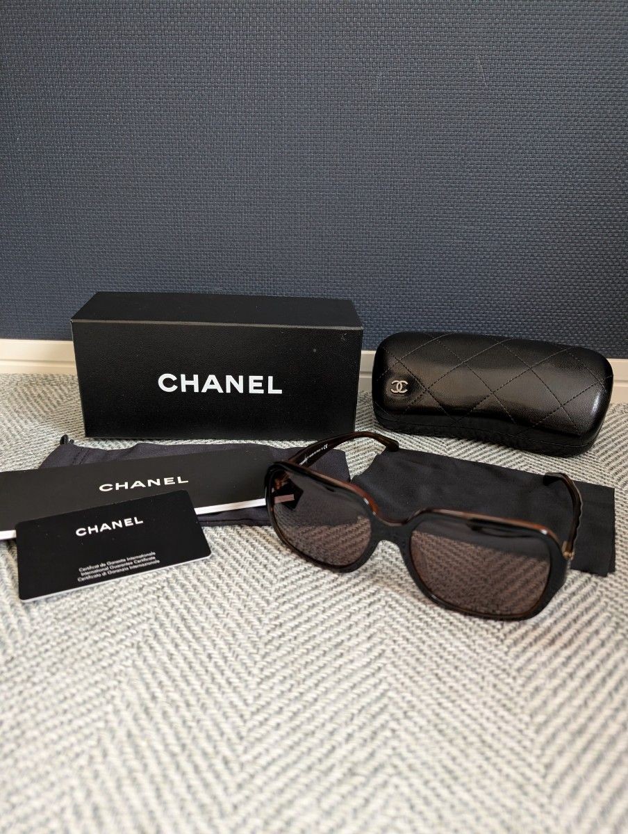 CHANEL Coco Mark Matelass Sunglasses with Brown Color Lens