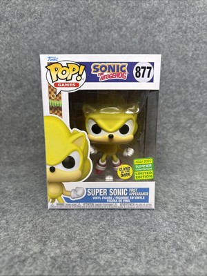Funko Pop! Games Super Sonic First Appearance #877 GITD 2022 Summer