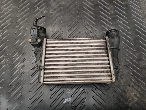 VW Passat 3B 1,8T Ladeluftkühler 058145805B