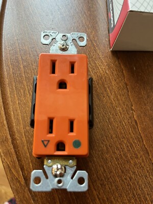 COOPER /ARROWHART NEMA 5-15R DUPLEX DECOR ORANGE RECEPTACLE #IG8262RN