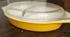 VINTAGE PYREX DIVIDED SUNFLOWER YELLOW CASSEROLE DISH WITH CLEAR LID #945