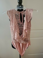 Fashion Ruffle and Lace Bodysuit mauve new with tags. Beautiful bodysuit Sz Smal