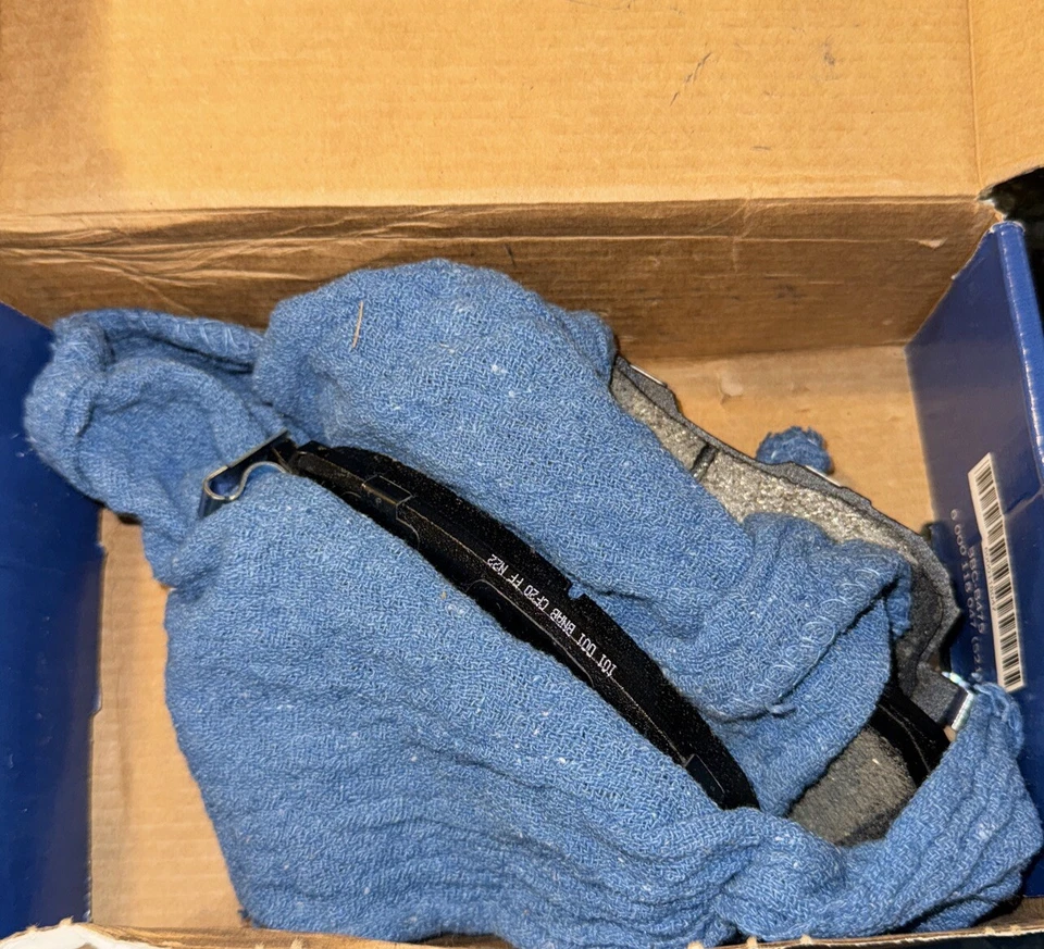 Juego de pastillas de freno de disco Bosch BE815A azul para Select Infiniti I35; Nissan Altima, Cub Foto 3 de 3