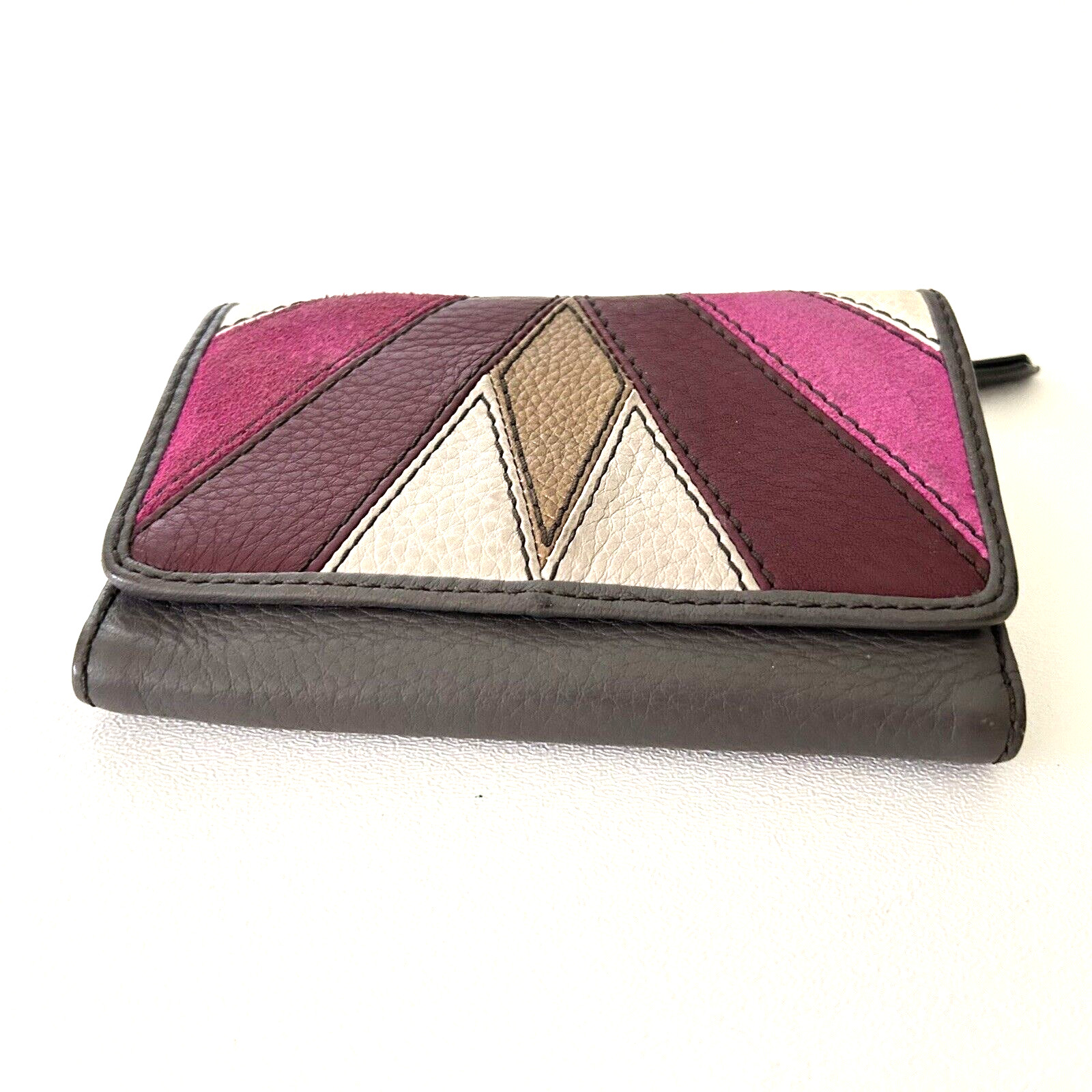 FOSSIL Gray Leather Patchwork Tri-Fold Wallet - image 6