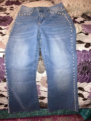 Ladies Jeans size 8 Brand New Without Tag ..never Worn