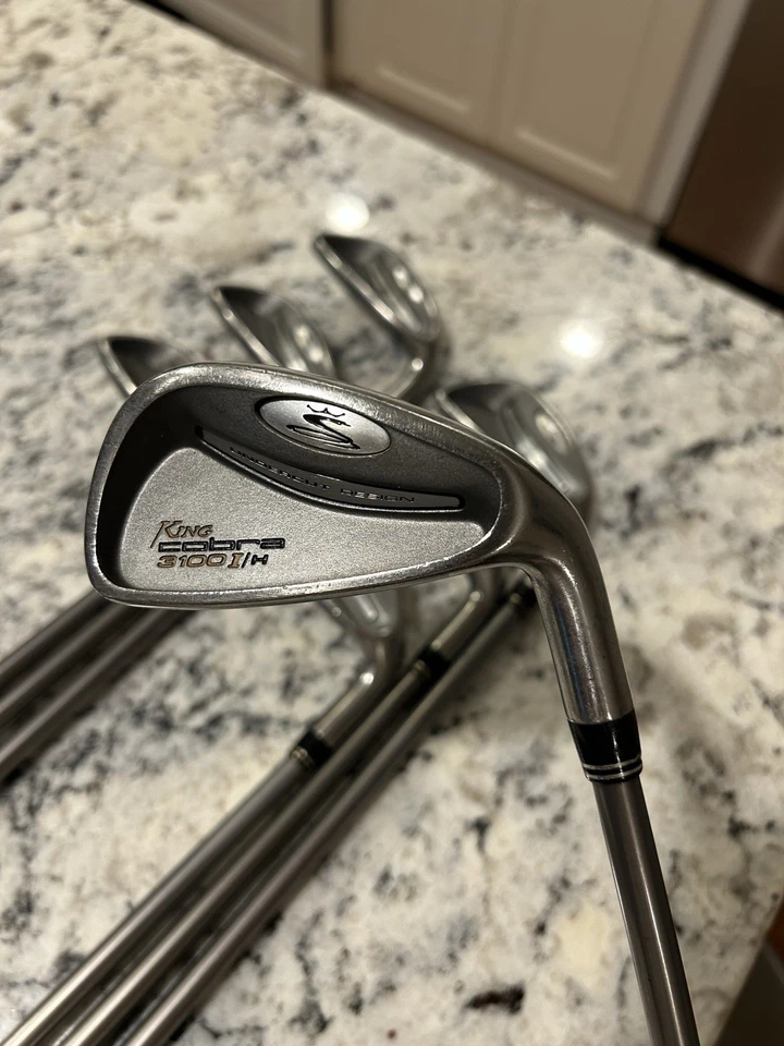 King Cobra 3100 I/H Iron Set 4-PW Aldila NV-HL 70 Graphite Shaft Reg Flex - Image 2 of 4