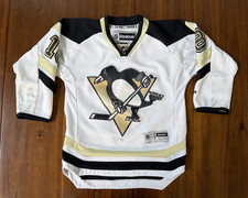 James Neal Cards and Memorabilia Guide 13