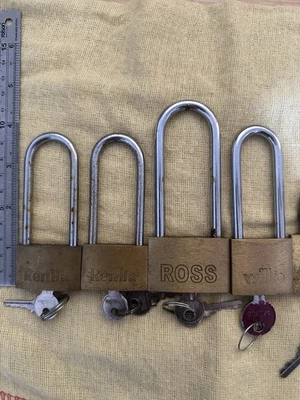 Qty X5 Old Brass Padlocks REF SK 331 - Image 1 of 4
