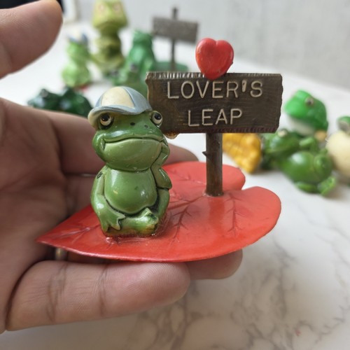 Vintage Ceramic Mini Frog Collection Set Of 10 Plus - As Shown - - Picture 3 of 9