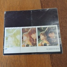 POLAROID LAND CAMERA The World of SX-70 instruction brochure information