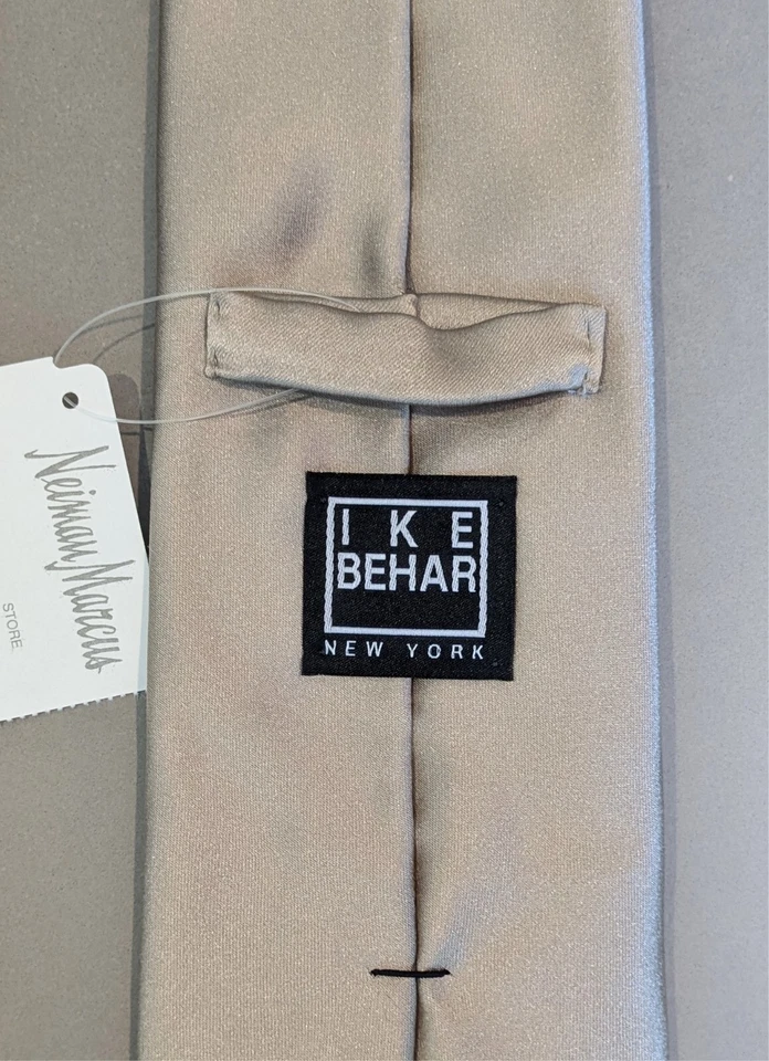 Corbata de seda satinada IKE BEHAR en champán macizo / marfil 3,5 x 59" Foto 4 de 4