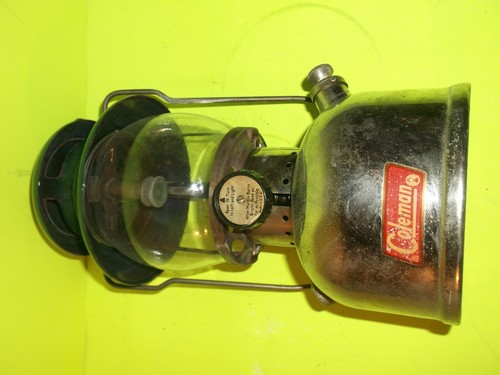 EARLY VINTAGECOLEMAN 202 LANTERN (B STAMPED ON BOTTOM)