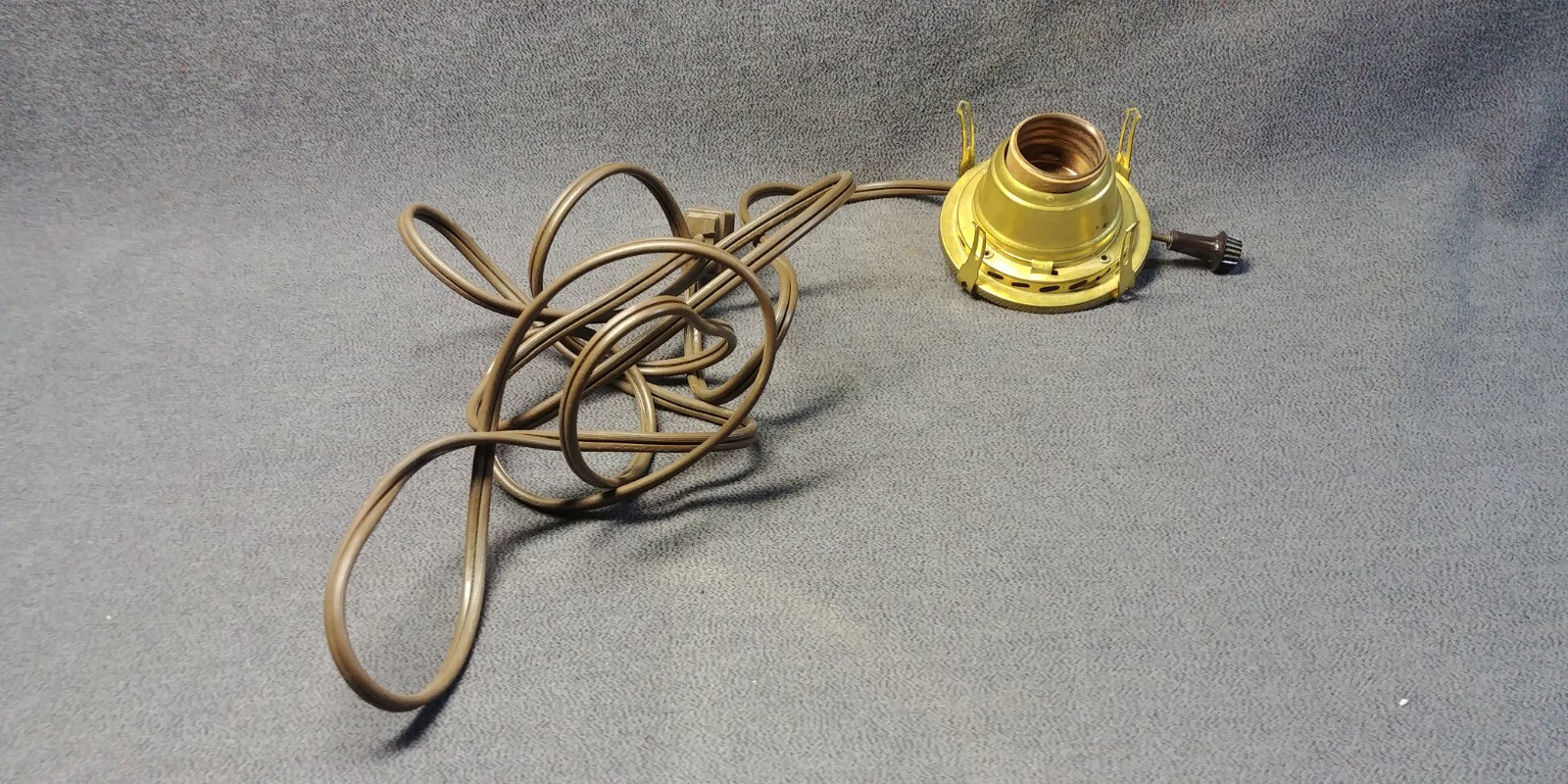 Electric Oil Lamp Burner Conversion Kit Brown Cord NOS Hong Kong 1 3/4