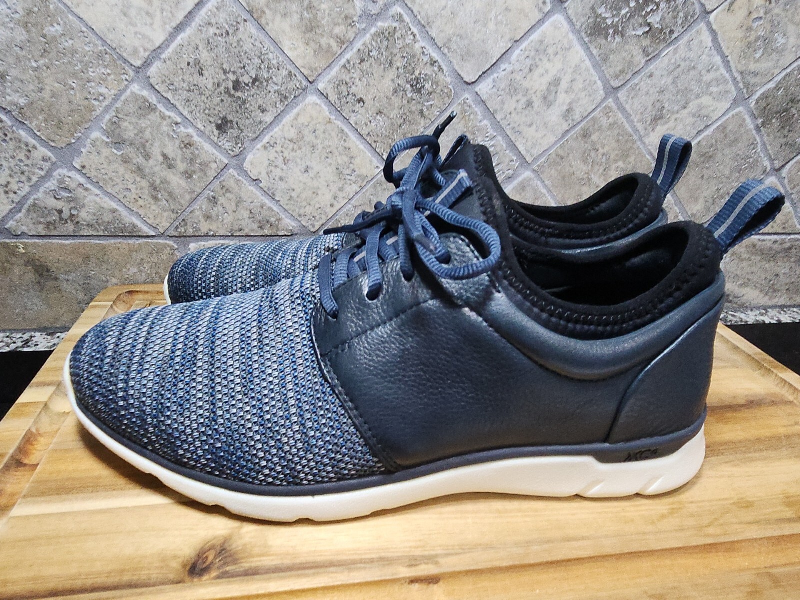 SAOLA 25 3057 XC4 9 5 M W scarpe impermeabili in pelle di pecora blu Johnston & Murphy