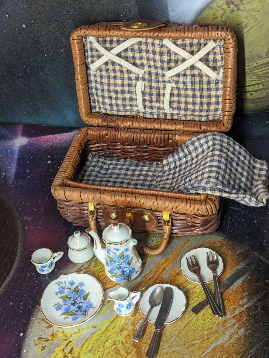 REUTTER PORZELLAN GERMANY 急須と靴 置物 2点セット Vintage Reutter Porzellan Germany Wildflowers Child's Tea Set