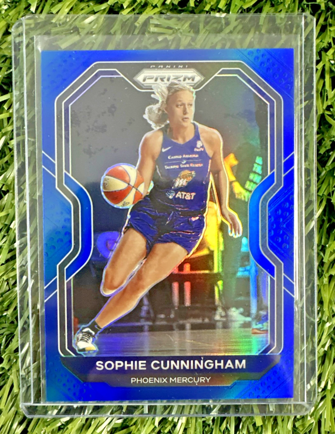 Sophie Cunningham trading card