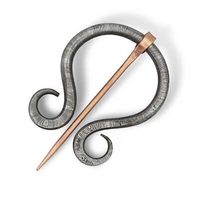 HAND FORGED FUNCTIONAL DAMASCUS UNISEX MEDIEVAL BROOCH ACCESSORY W/ BRASS PIN.