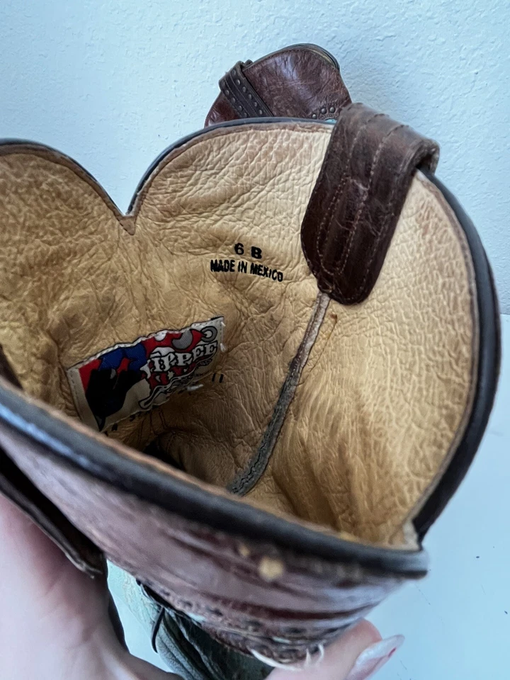 旧 GRINGO SNIP TOE 皮靴 Caroline Aqua Yippee Kiyay 黄铜 6B 码(狗) — 第 3/4 张图片