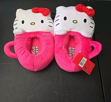 NWT SANRIO HELLO KITTY SLIPPERS PINK WHITE WOMENS SIZE 9-10 Soft Cozy Comfy