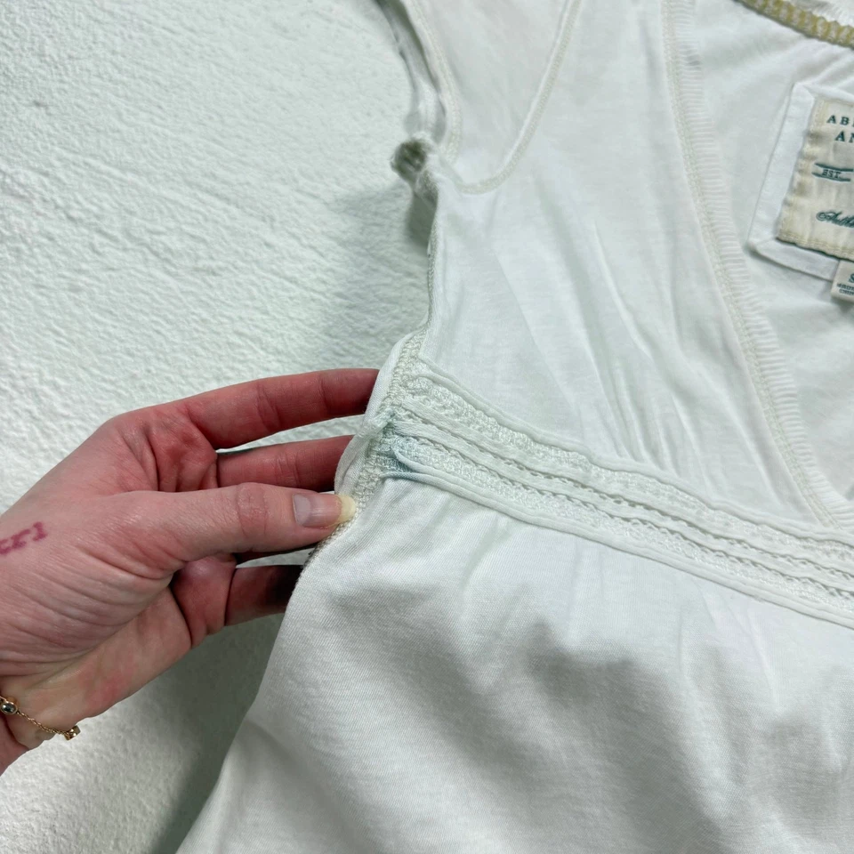 Top Y2K Abercrombie & Fitch Blanco Corbata Cintura Imperio, Talla Pequeña Foto 4 de 4