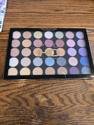 Revolution London HD 35 Palette Colors Eye Shadow
