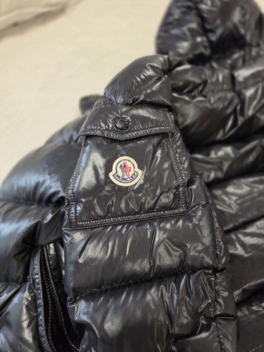 Moncler maya Men's Black Hooded Down Puffer Jacket Full Zip Logo Size 5 XL