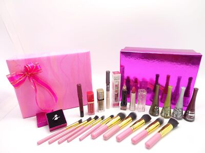 Luxus Make-up Geschenkset für Damen - Bourjois 11tlg Beauty Box + Kabuki Pinsel Set