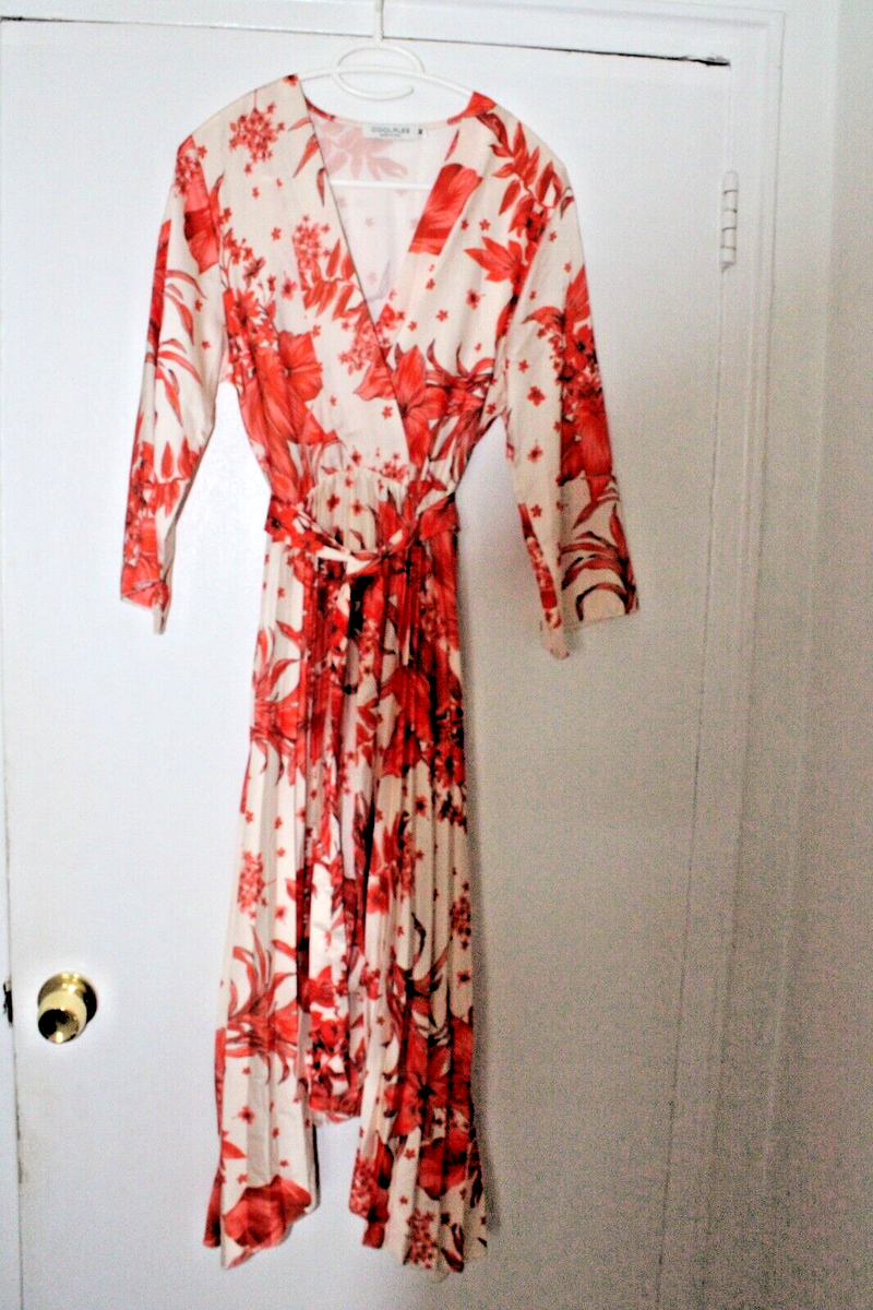 Women Classic Italian Feminine Champaign Color With Orange Flowers Dress Size M