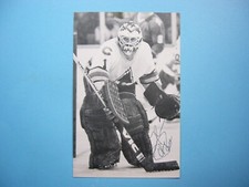 1981/82 HOCKEY POSTCARD PHOTO GLENN CHICO RESCH COLORADO ROCKIES AUTO AUTOGRAPH