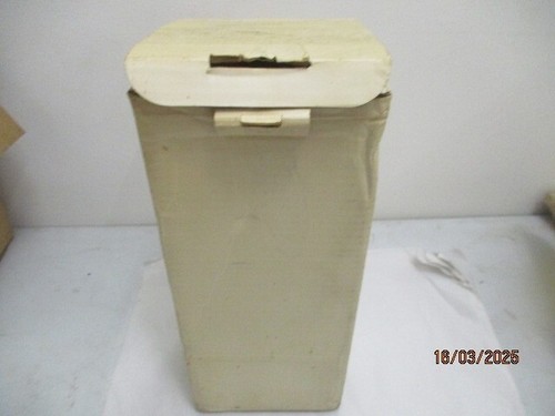 VINTAGE THERMOS MODEL 67/2 JUG BOXED - Picture 6 of 6