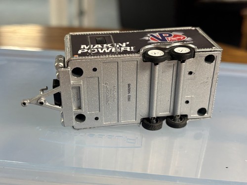 Greenlight VP Racing Merchandise Trailer - Picture 10 of 10