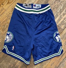 Vintage Team Issued 94/95 Minnesota Timberwolves Champion Shorts Chris Smith 34