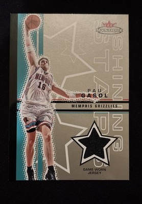 2003-04 Fleer Mystique - Shining Stars Pau Gasol #SS-PG Jersey 104/250 (MEM)