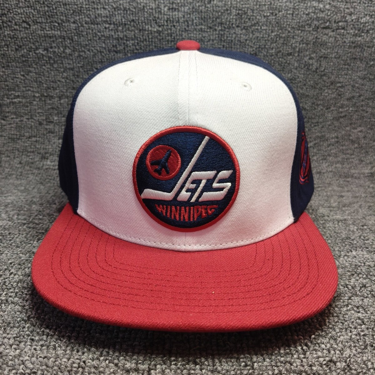 Mitchell & Ness Winnipeg Jets NHL Snapback Cap White Navy Red