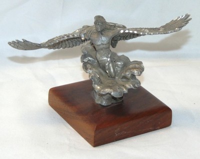 Chilmark Pewter Sculptur Native American Eagle Dance on Walnut Wood Base