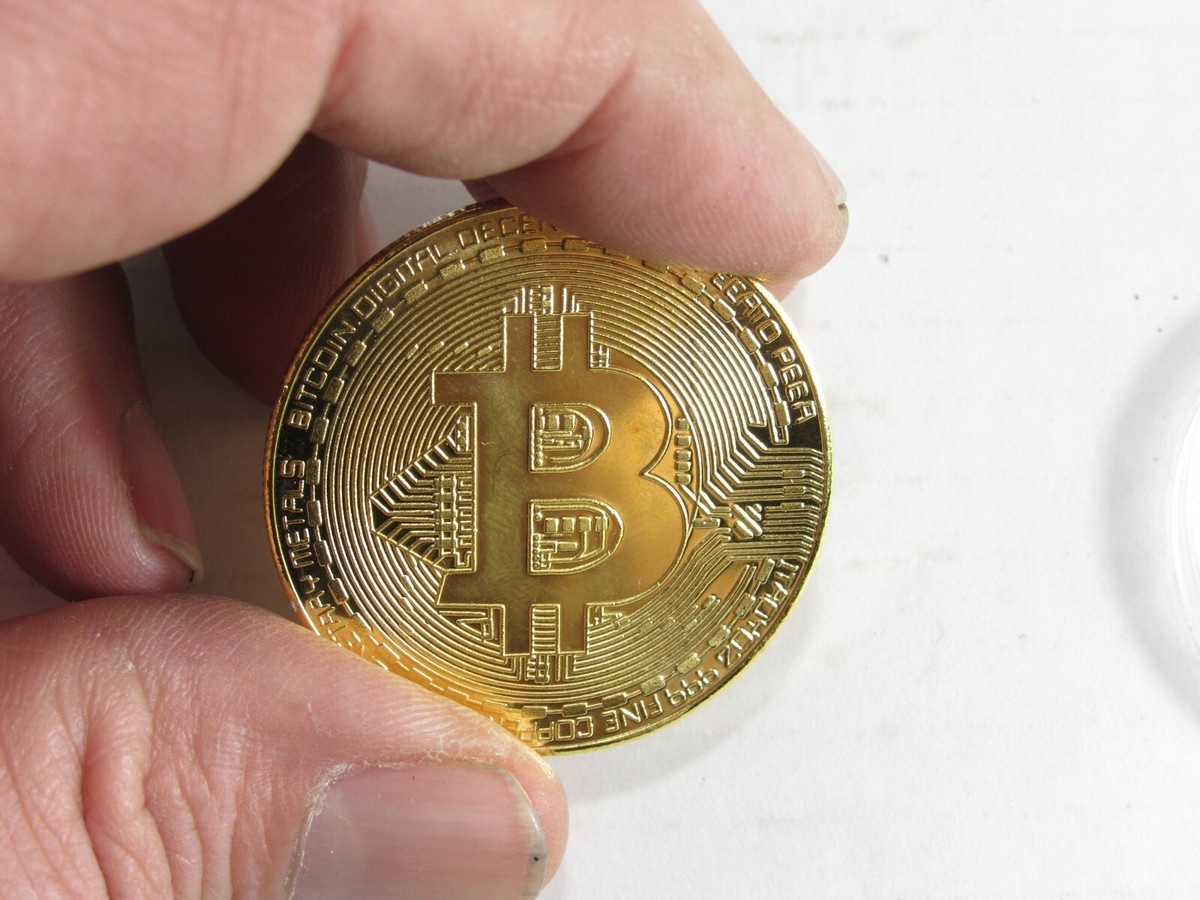 Gold Bitcoin Commemorative Round Collectors Coin Bit Coin is Gold Plated  Coin | eBay