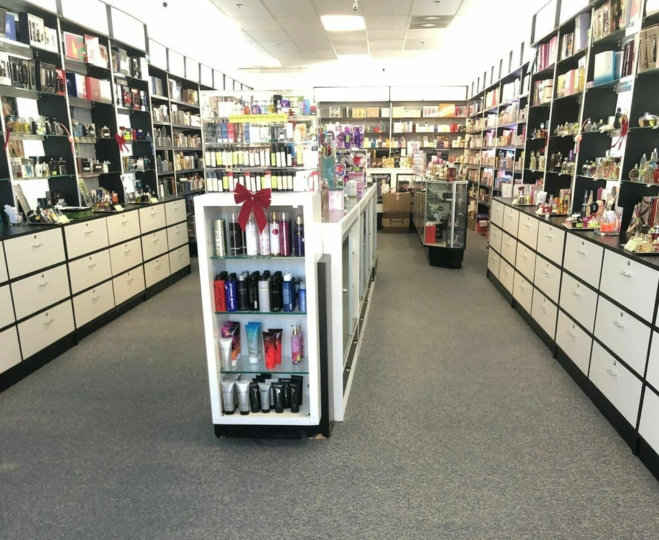 Roberto Cavalli Acqua Eau de Toilette para Mujer 1.7 OZ Spray Nuevo En Caja Foto 3 de 3